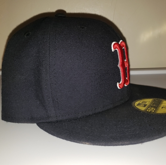 New Era Boston Red Sox hat size 7 5/8 - Picture 3 of 11